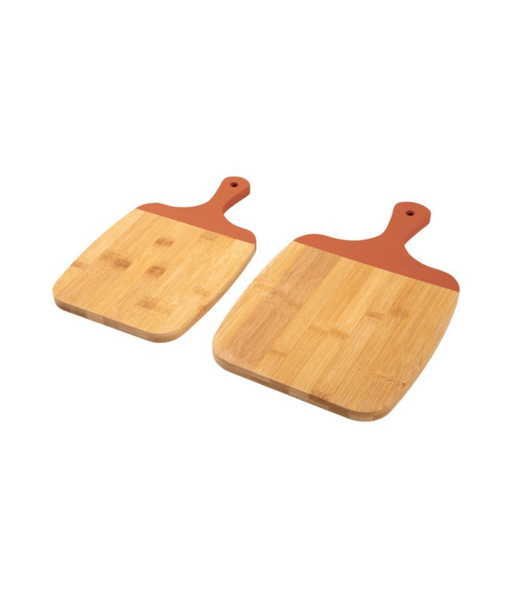 Set di 2 taglieri gourmet in bambù con manici terracotta, vista frontale.